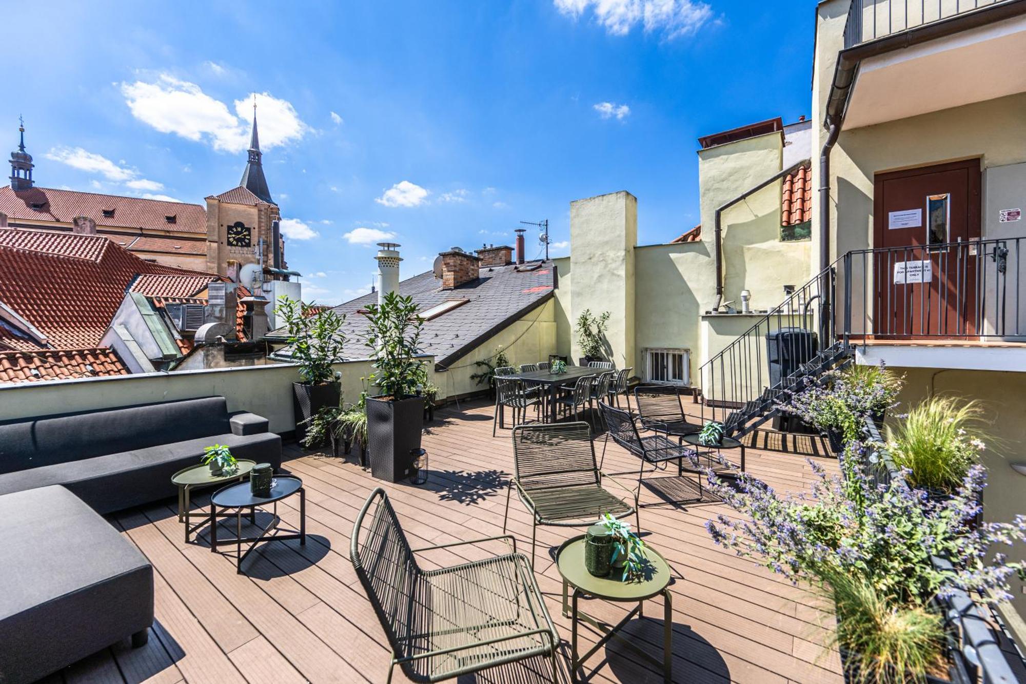 Charles Apartments In Old Town Прага Екстериор снимка