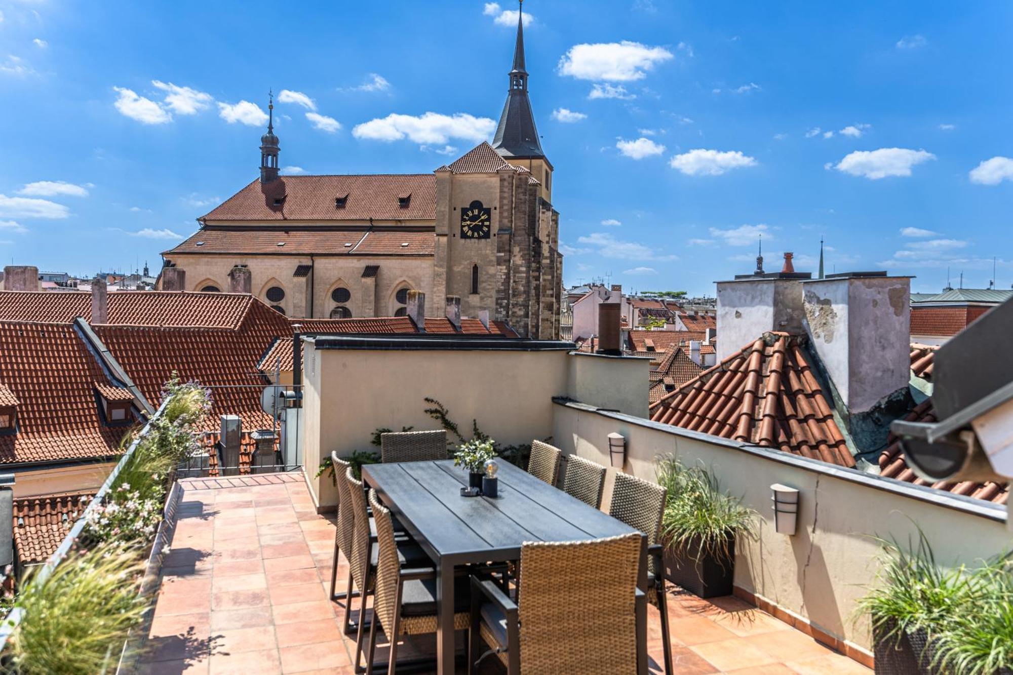 Charles Apartments In Old Town Прага Екстериор снимка
